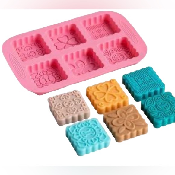 🆕Silicone Soap Molds Lot of (2) - Picture 2 of 5